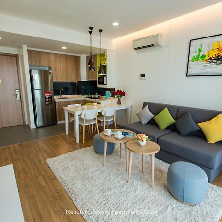 Republic Apartments Saigon Airport โฮจิมินห์ซิตี้ ภายนอก รูปภาพ