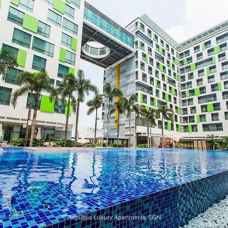 Republic Apartments Saigon Airport โฮจิมินห์ซิตี้ ภายนอก รูปภาพ