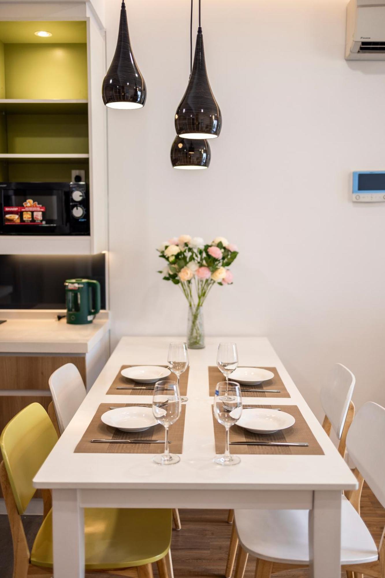 Republic Apartments Saigon Airport โฮจิมินห์ซิตี้ ภายนอก รูปภาพ