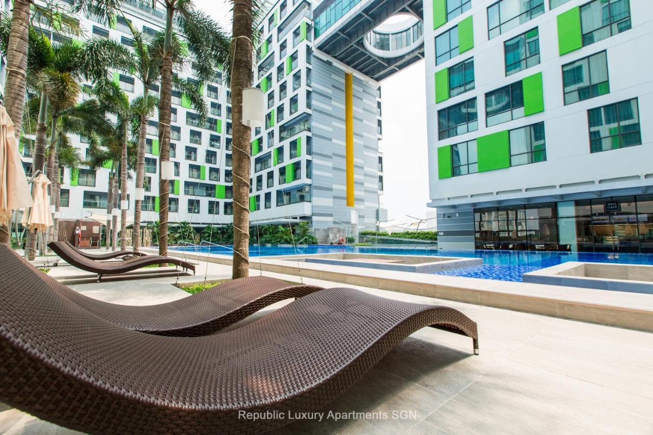 Republic Apartments Saigon Airport โฮจิมินห์ซิตี้ ภายนอก รูปภาพ