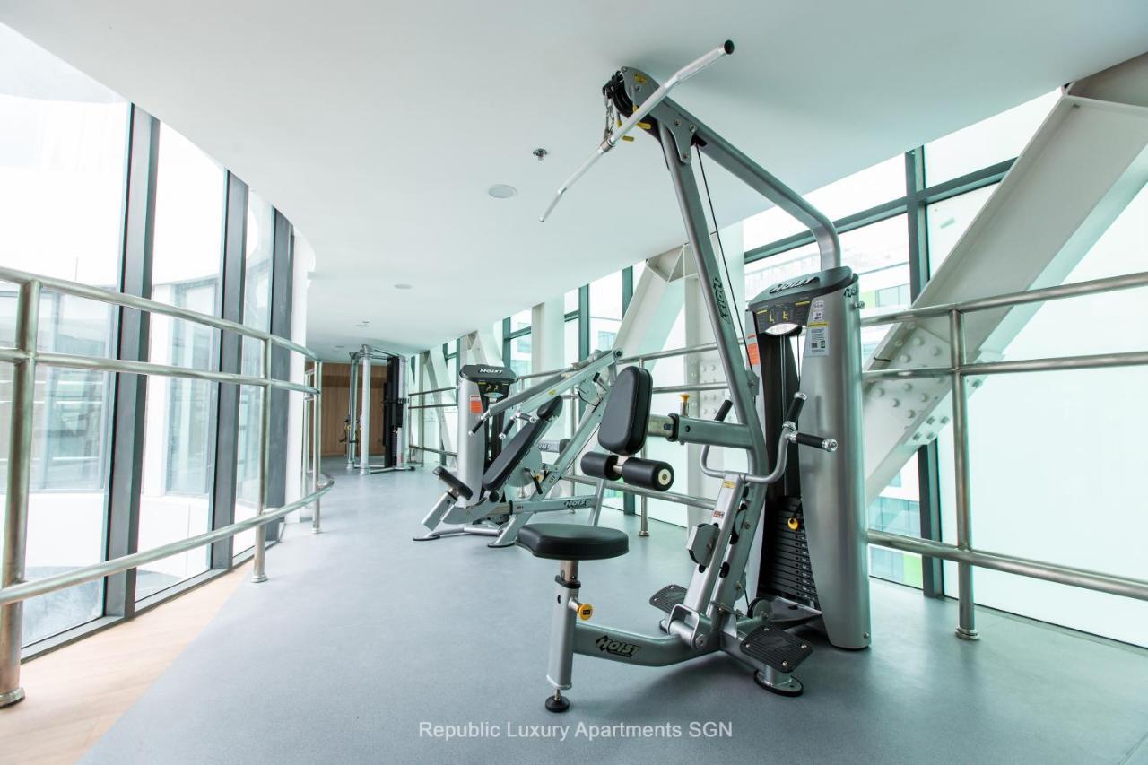 Republic Apartments Saigon Airport โฮจิมินห์ซิตี้ ภายนอก รูปภาพ