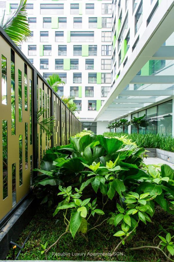 Republic Apartments Saigon Airport โฮจิมินห์ซิตี้ ภายนอก รูปภาพ